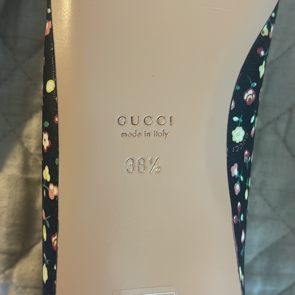 Gucci Liberty of London 38 1/2 infinity black holly print flats NIB size 8 - Picture 6 of 16